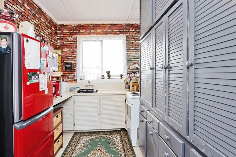 Photo of property in 64 Nichol Street, Heidelberg, Invercargill, 9812