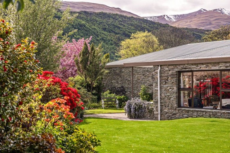 Photo of property in 33 Wiltshire Street, Arrowtown, 9302