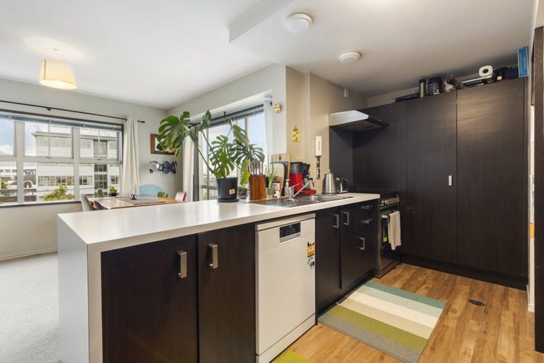 Photo of property in 8j Finlay Terrace, Mount Cook, Wellington, 6021