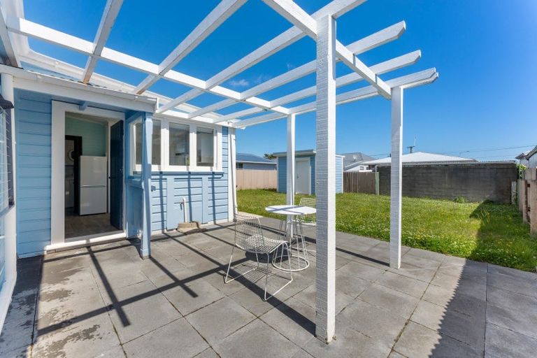 Photo of property in 20 Heretaunga Street, Petone, Lower Hutt, 5012