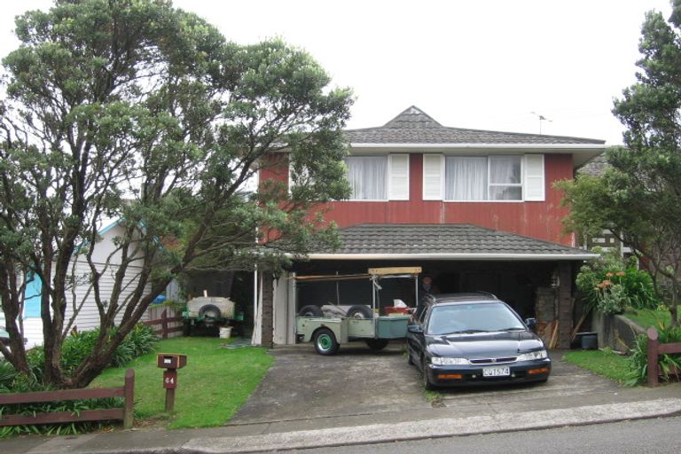 Photo of property in 64 Stewart Drive, Newlands, Wellington, 6037