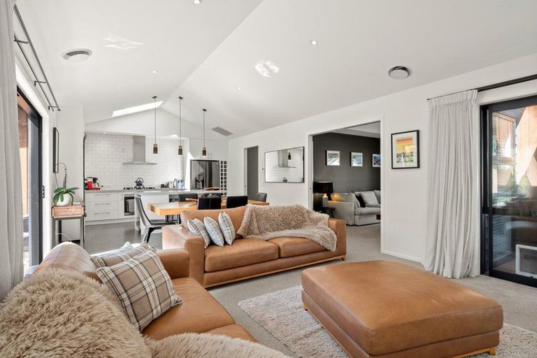 Photo of property in 3 Brodie Avenue, Arrowtown, 9302