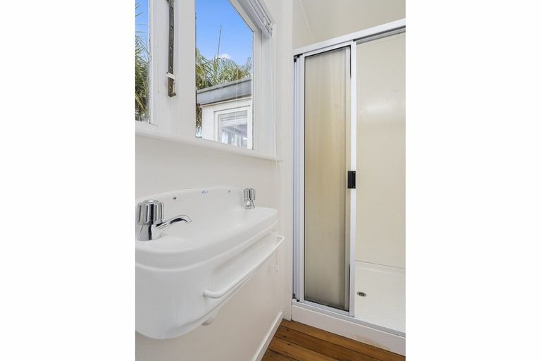 Photo of property in 35 Hall Road, Kerikeri, 0230