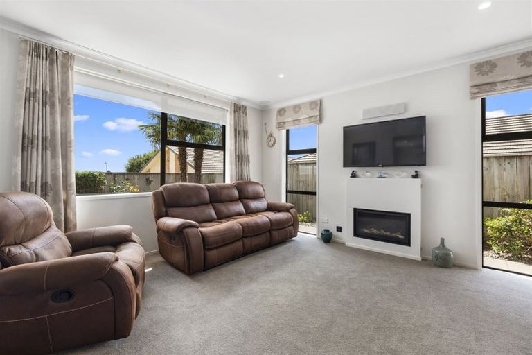 Photo of property in 6 Damien Place, Ohauiti, Tauranga, 3112