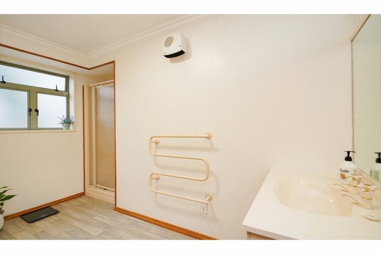 Photo of property in 11b Mcauley Place, Waikiwi, Invercargill, 9810