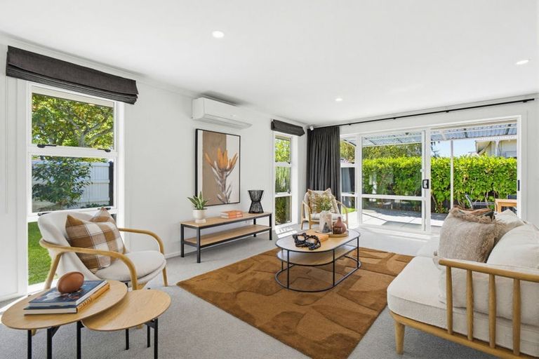 Photo of property in 22 Florence Avenue, Palmerston North, 4414