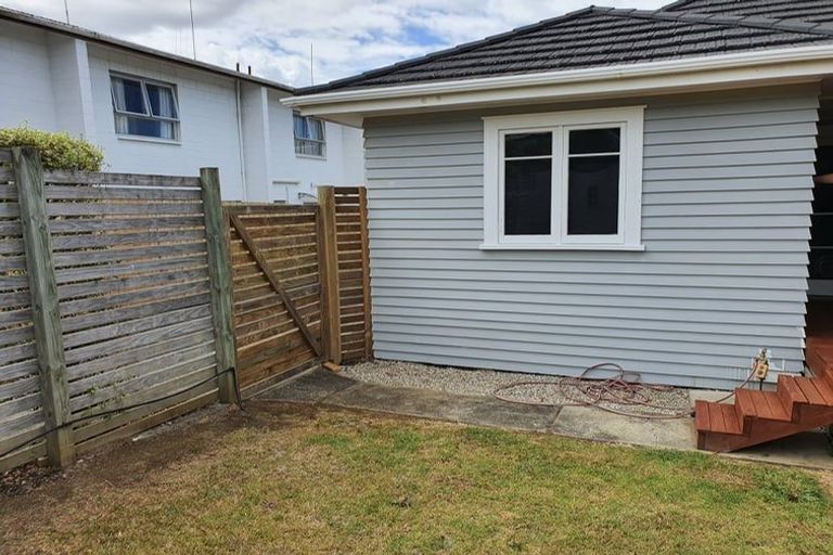 Photo of property in 7 Second Avenue, Avenues, Whangarei, 0110