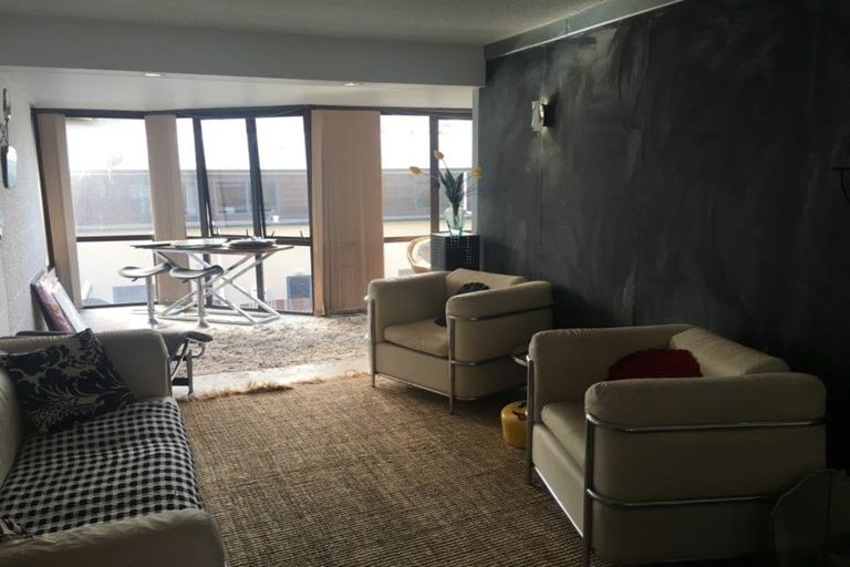 Photo of property in 40m Maunganui Road, Mount Maunganui, 3116