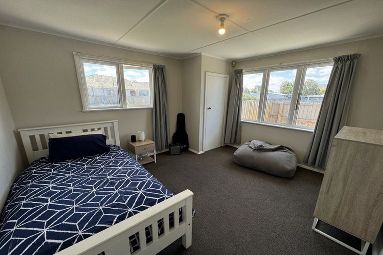 Photo of property in 37 Fenchurch Street, Redwood, Christchurch, 8051