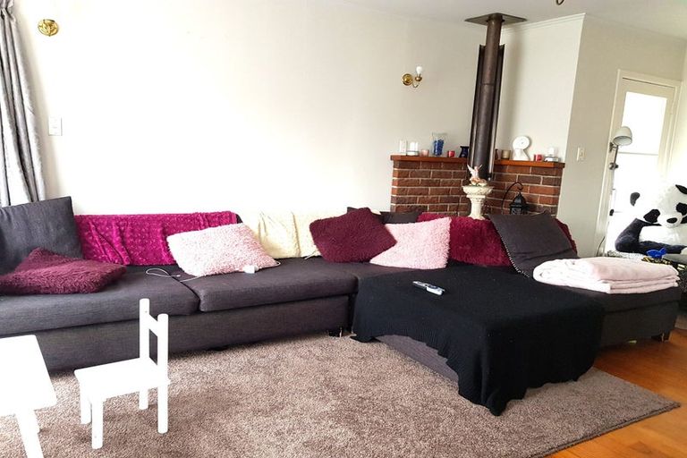 Photo of property in 18 Normandy Place, Henderson, Auckland, 0610