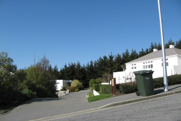 Photo of property in 27 Harry Ell Drive, Cashmere, Christchurch, 8022