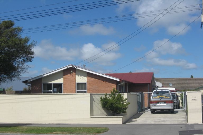 Photo of property in 223 Sawyers Arms Road, Bishopdale, Christchurch, 8053