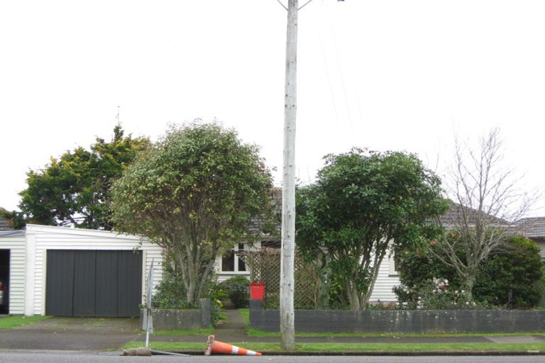 Photo of property in 13 Oriental Street, Welbourn, New Plymouth, 4312
