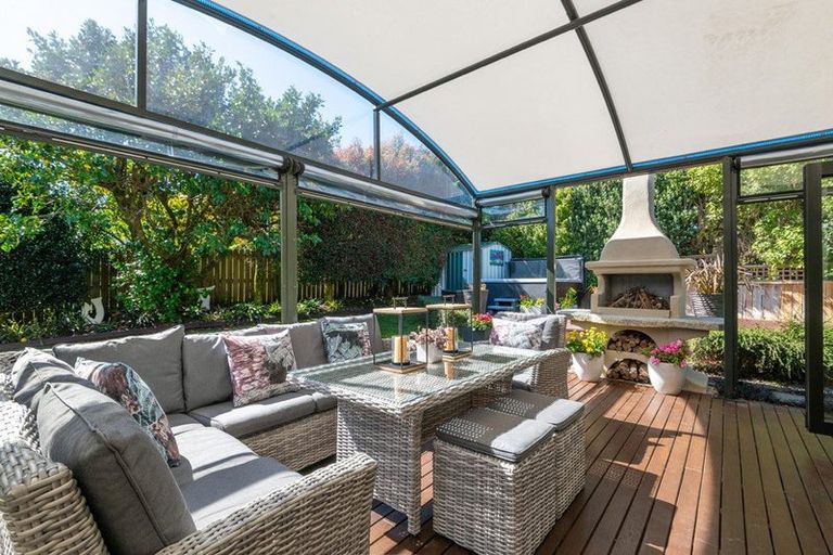 Photo of property in 7 Emerald Way, Rosedale, Auckland, 0632