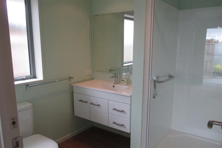 Photo of property in 32 Taiore Crescent, Marshland, Christchurch, 8083