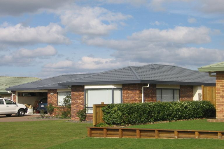 Photo of property in 17 Mccahon Drive, Pukehangi, Rotorua, 3015