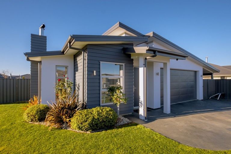 Photo of property in 12 Magnetic Place, Cromwell, 9310