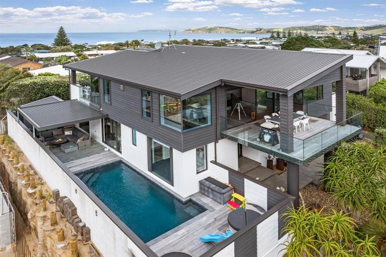 Photo of property in 30 Caroline Heights, Omaha, 0986