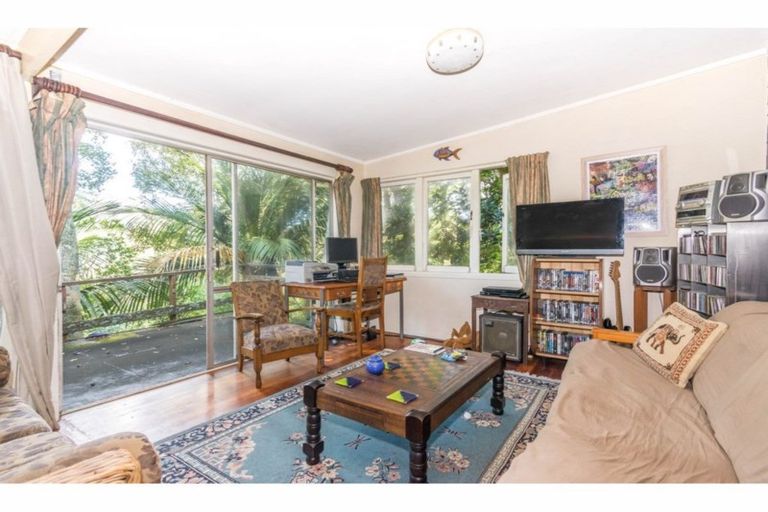 Photo of property in 30 Ocean View Road, Huia, Auckland, 0604