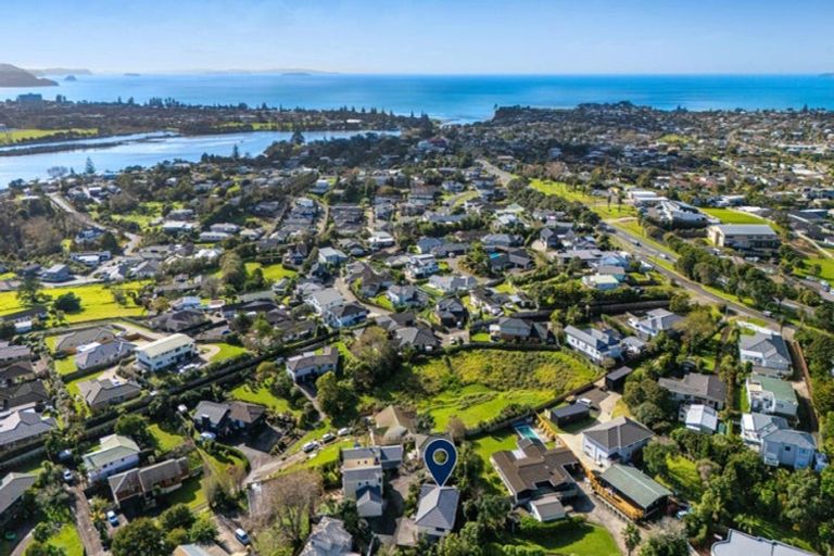 Photo of property in 23 Jelas Road, Red Beach, 0932