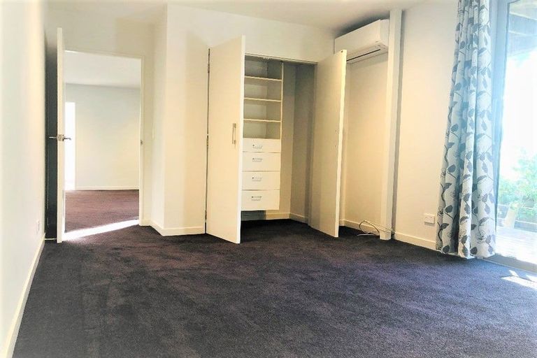 Photo of property in 1/14 Rothesay Bay Road, Rothesay Bay, Auckland, 0630