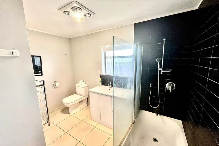 Photo of property in 2/26 Zelda Avenue, Clover Park, Auckland, 2023