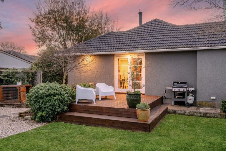 Photo of property in 202 Condell Avenue, Papanui, Christchurch, 8053