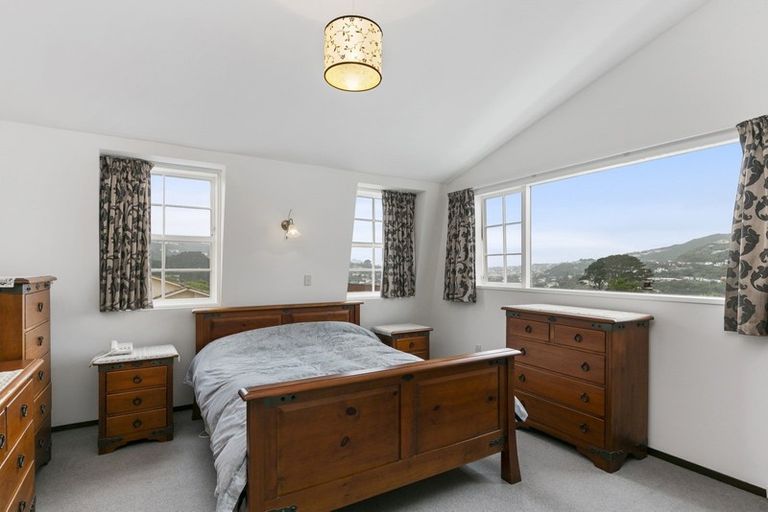 Photo of property in 7 Epping Grove, Karori, Wellington, 6012