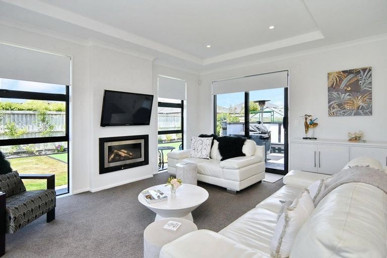 Photo of property in 19 Ballinger Place, Kaiapoi, 7630