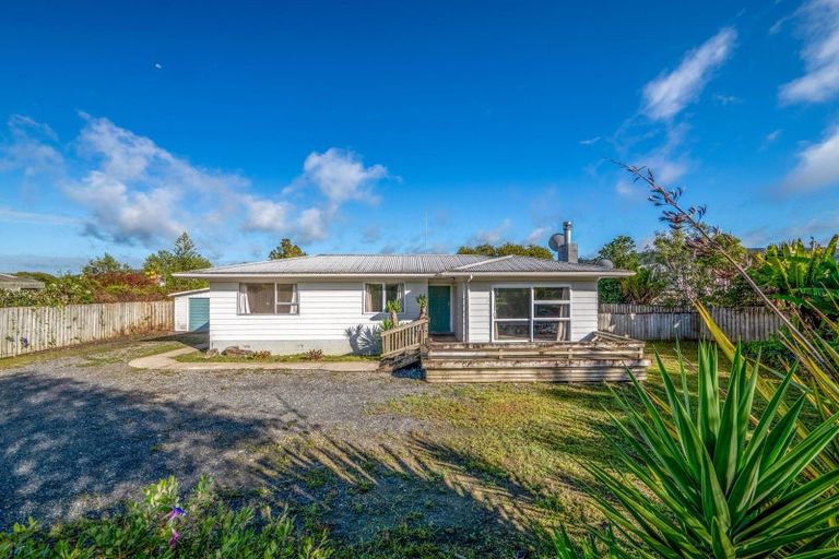 Photo of property in 19 Neumann Street, Kawakawa, 0210