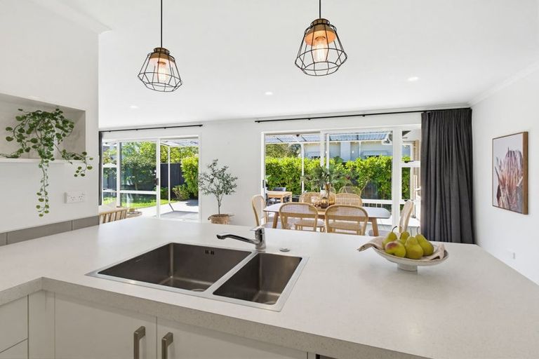 Photo of property in 22 Florence Avenue, Palmerston North, 4414