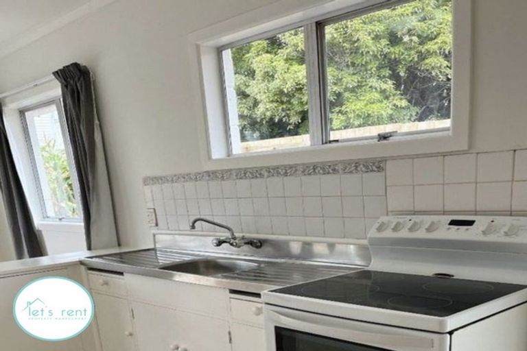 Photo of property in 54 Mckinstry Avenue, Mangere East, Auckland, 2024