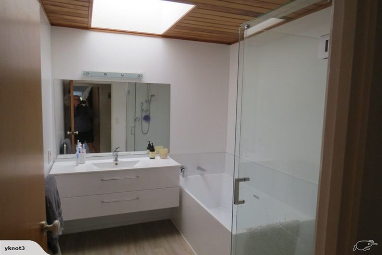 Photo of property in 1/23 Belmont Terrace, Milford, Auckland, 0620