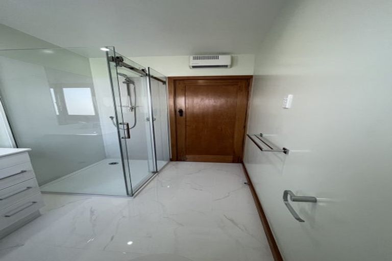 Photo of property in 22 Grassmere Street, Papanui, Christchurch, 8052