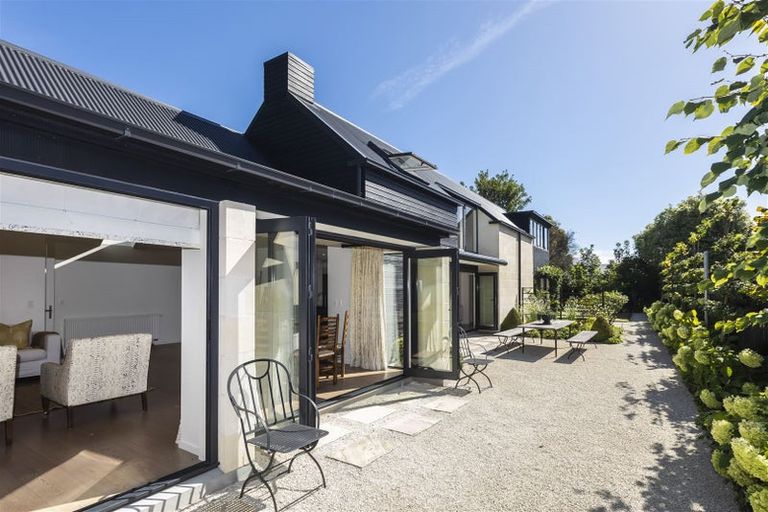 Photo of property in 15b Waiwetu Street, Fendalton, Christchurch, 8052