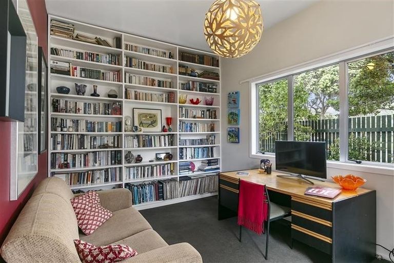 Photo of property in 65 Ludlam Street, Seatoun, Wellington, 6022