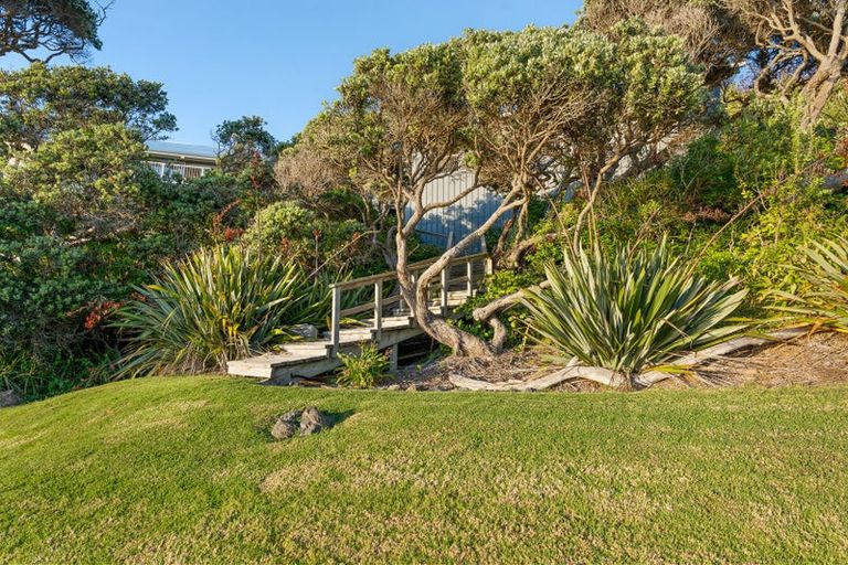 Photo of property in 350 Mcauslin Road, Whananaki, Hikurangi, 0181
