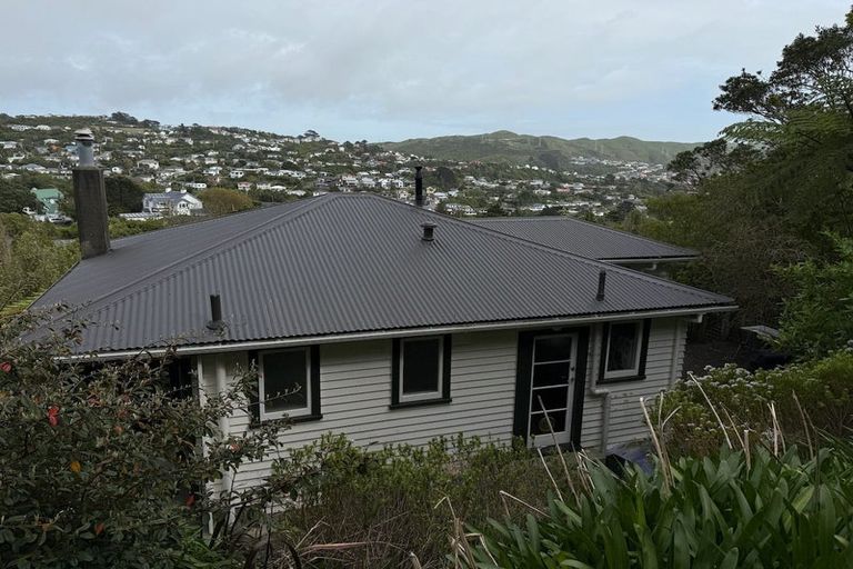 Photo of property in 152 Helston Road, Paparangi, Wellington, 6037