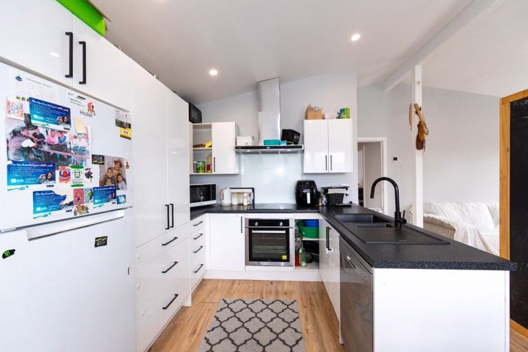 Photo of property in 900 Anson Street, Mayfair, Hastings, 4122