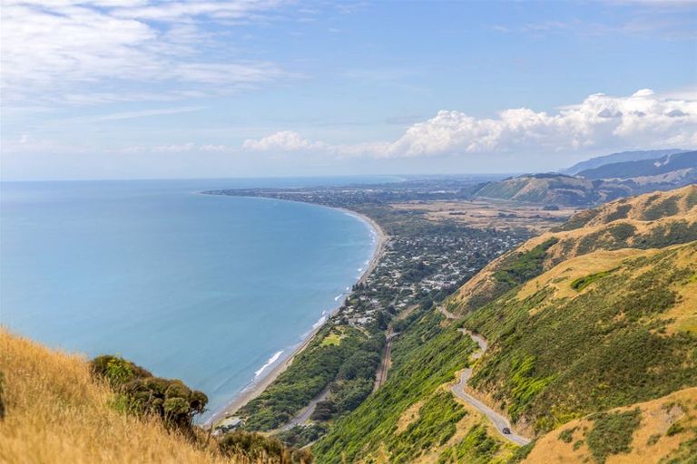 Photo of property in 1122b Paekakariki Hill Road, Paekakariki Hill, Porirua, 5381