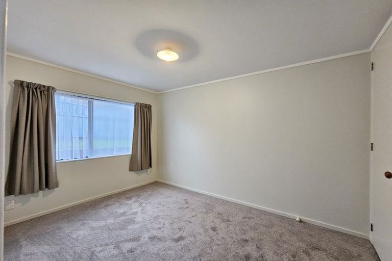 Photo of property in 2/5 Rothwell Street, Titahi Bay, Porirua, 5022