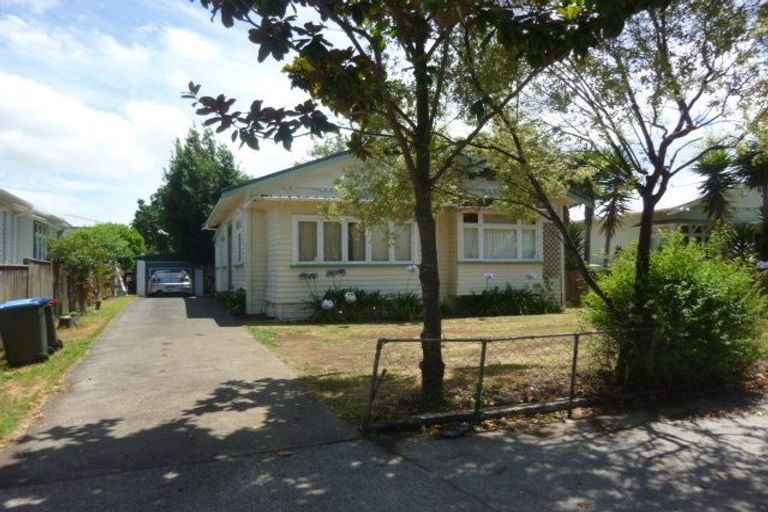 Photo of property in 11 Arabi Street, Sandringham, Auckland, 1041