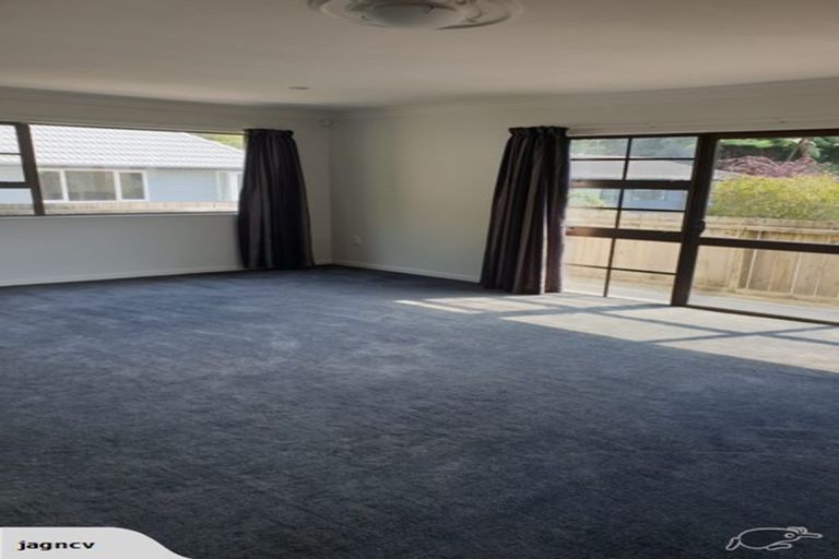Photo of property in 49b Viewmont Drive, Harbour View, Lower Hutt, 5010