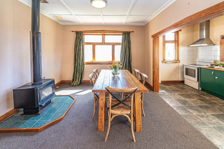 Photo of property in 28 Surrey Road, Springvale, Whanganui, 4501