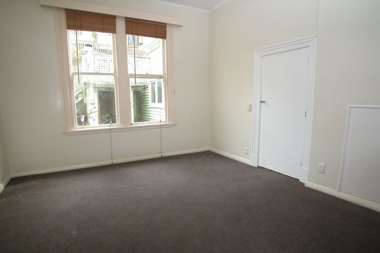 Photo of property in 355 The Terrace, Te Aro, Wellington, 6011
