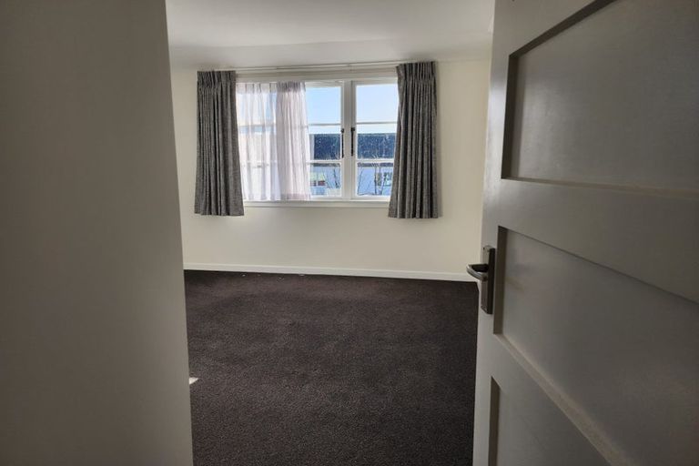 Photo of property in 217 Knights Road, Hutt Central, Lower Hutt, 5011