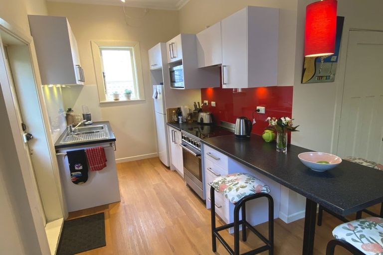 Photo of property in 52 Majoribanks Street, Mount Victoria, Wellington, 6011