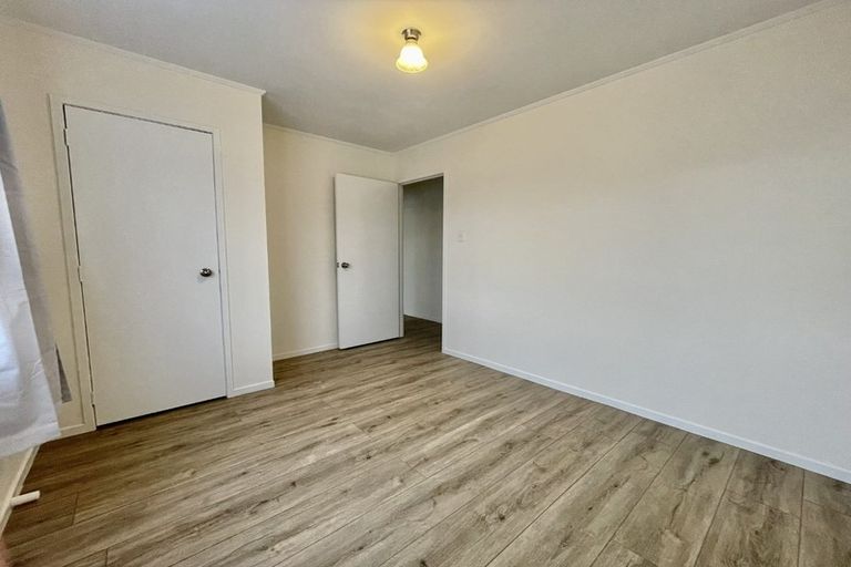 Photo of property in 36 Goodwood Drive, Goodwood Heights, Auckland, 2105