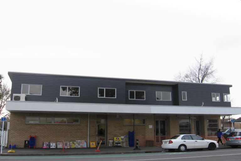 Photo of property in 401 College Street, Hokowhitu, Palmerston North, 4410