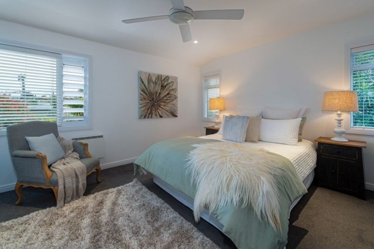 Photo of property in 37a Peter Terrace, Castor Bay, Auckland, 0620